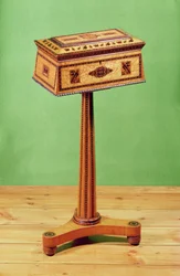 タンブリッジ焼の茶壺、おそらくG. und J.Burrows c.1830作